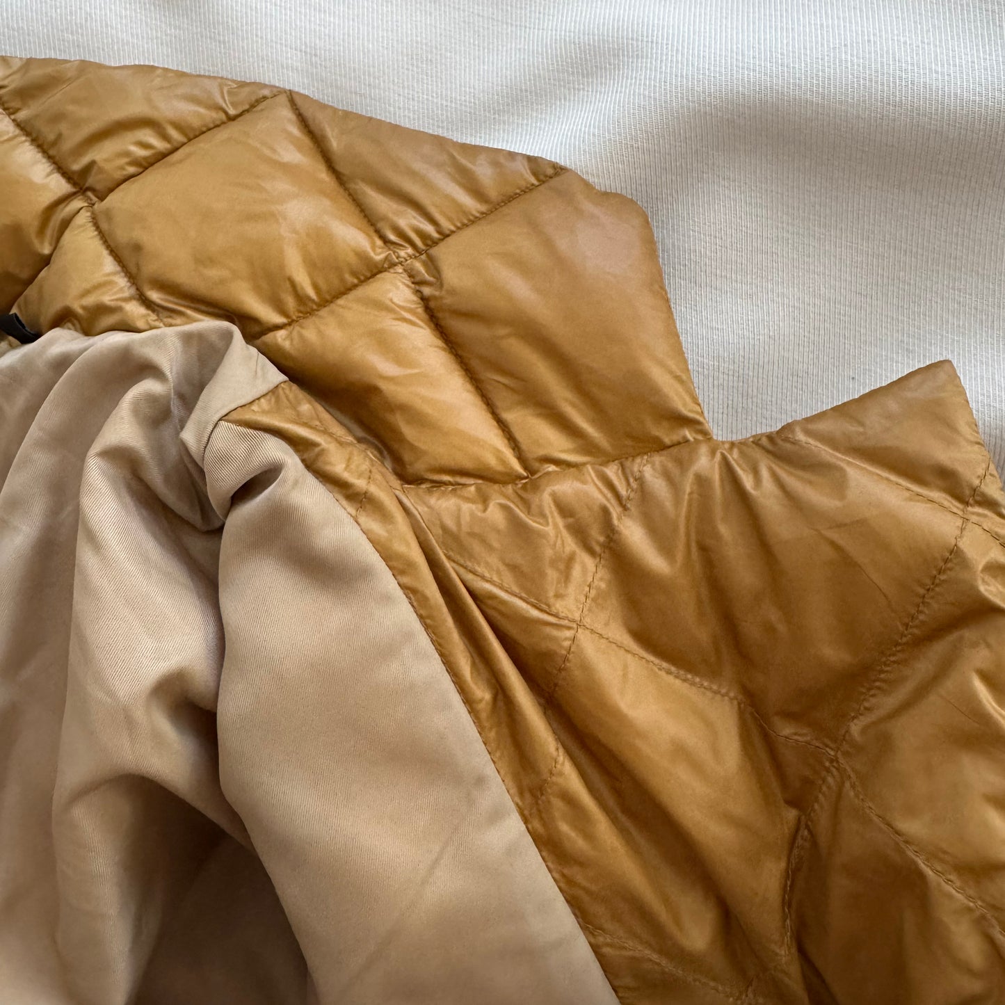 Luxton Quilted "Curve" Coat in Copper/Gold, size Medium