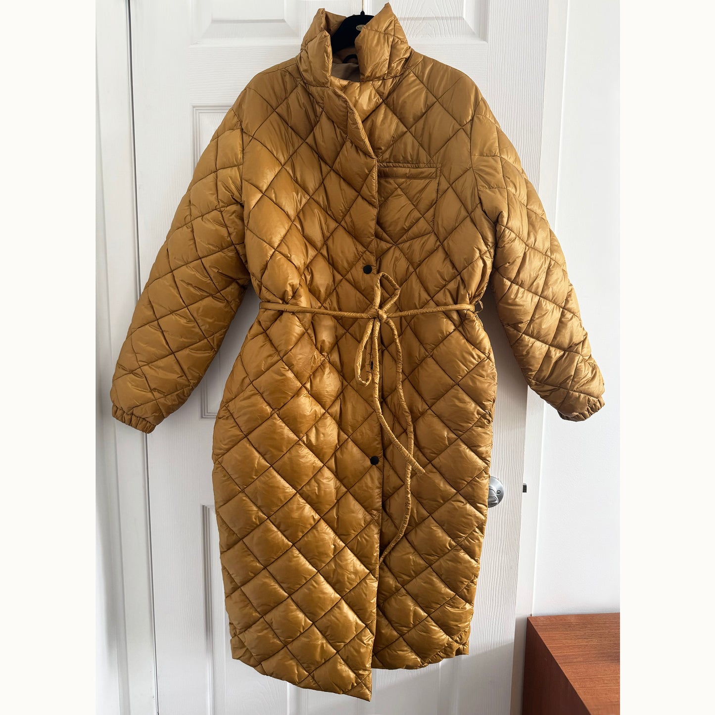 Luxton Quilted "Curve" Coat in Copper/Gold, size Medium