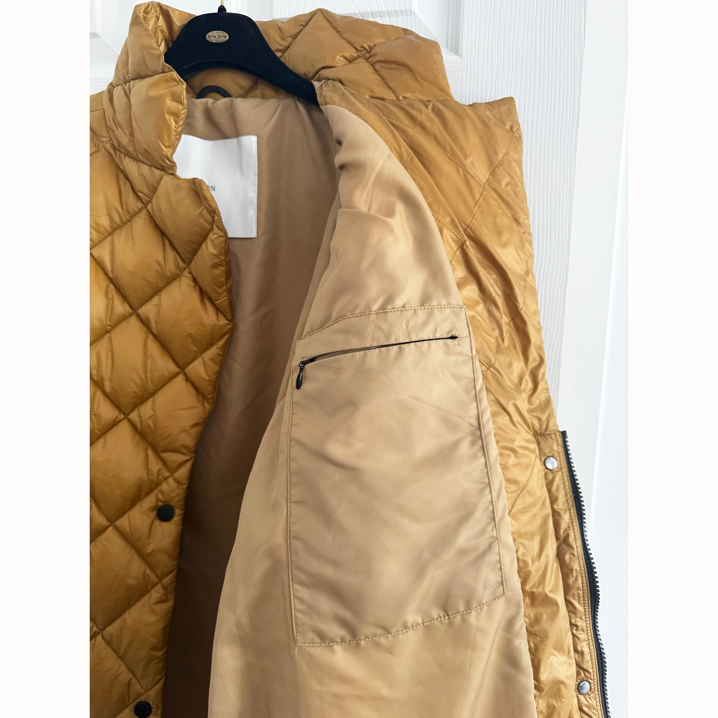 Luxton Quilted "Curve" Coat in Copper/Gold, size Medium
