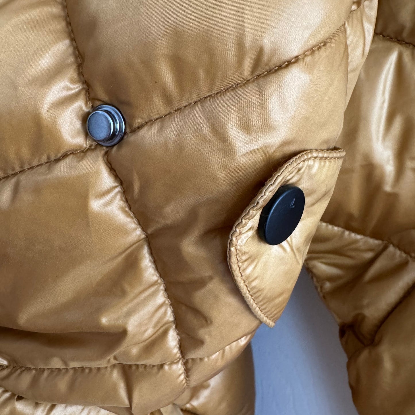 Luxton Quilted "Curve" Coat in Copper/Gold, size Medium