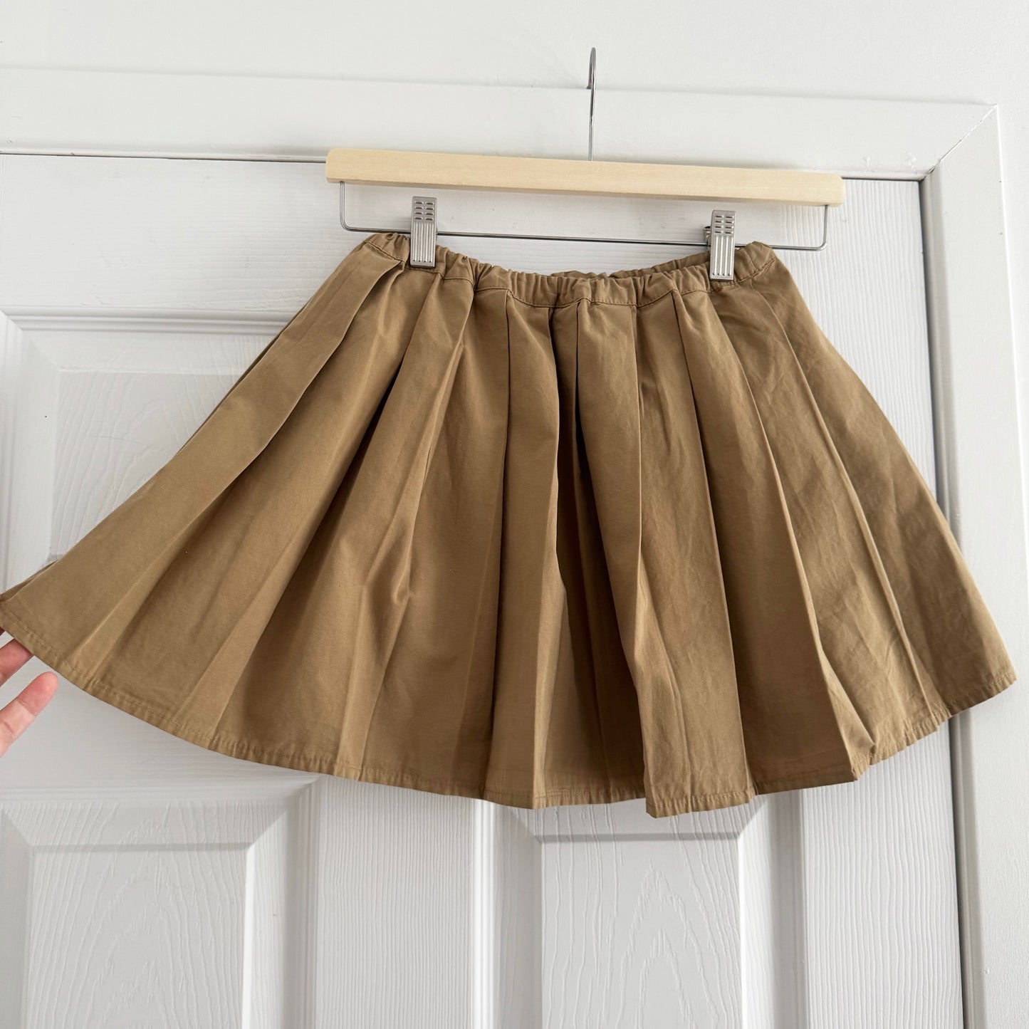 ** KIDS ** Maan Pleated Skirt in Tan, size 12 years