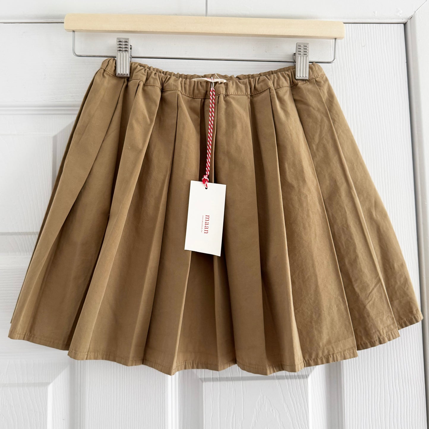 ** KIDS ** Maan Pleated Skirt in Tan, size 12 years