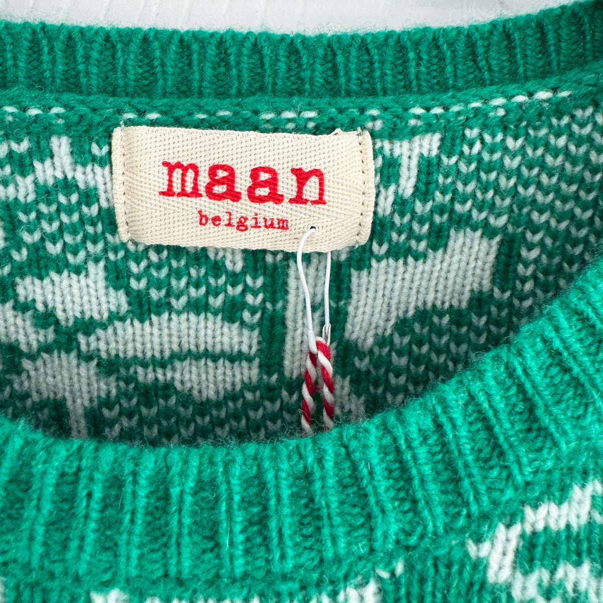 ** KIDS ** Maan Floral Sweater in Green, size 14 years