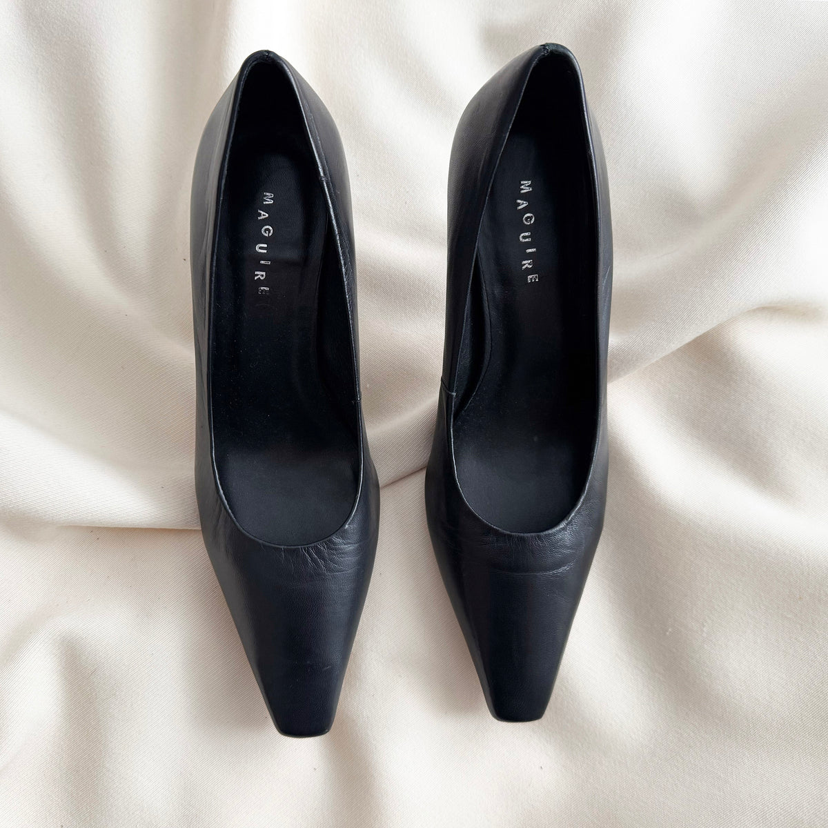 Maguire "Navia" Black Pumps, size 37