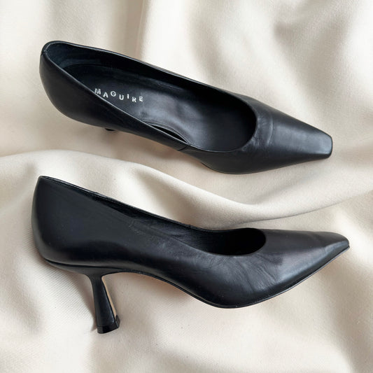 Maguire "Navia" Black Pumps, size 37