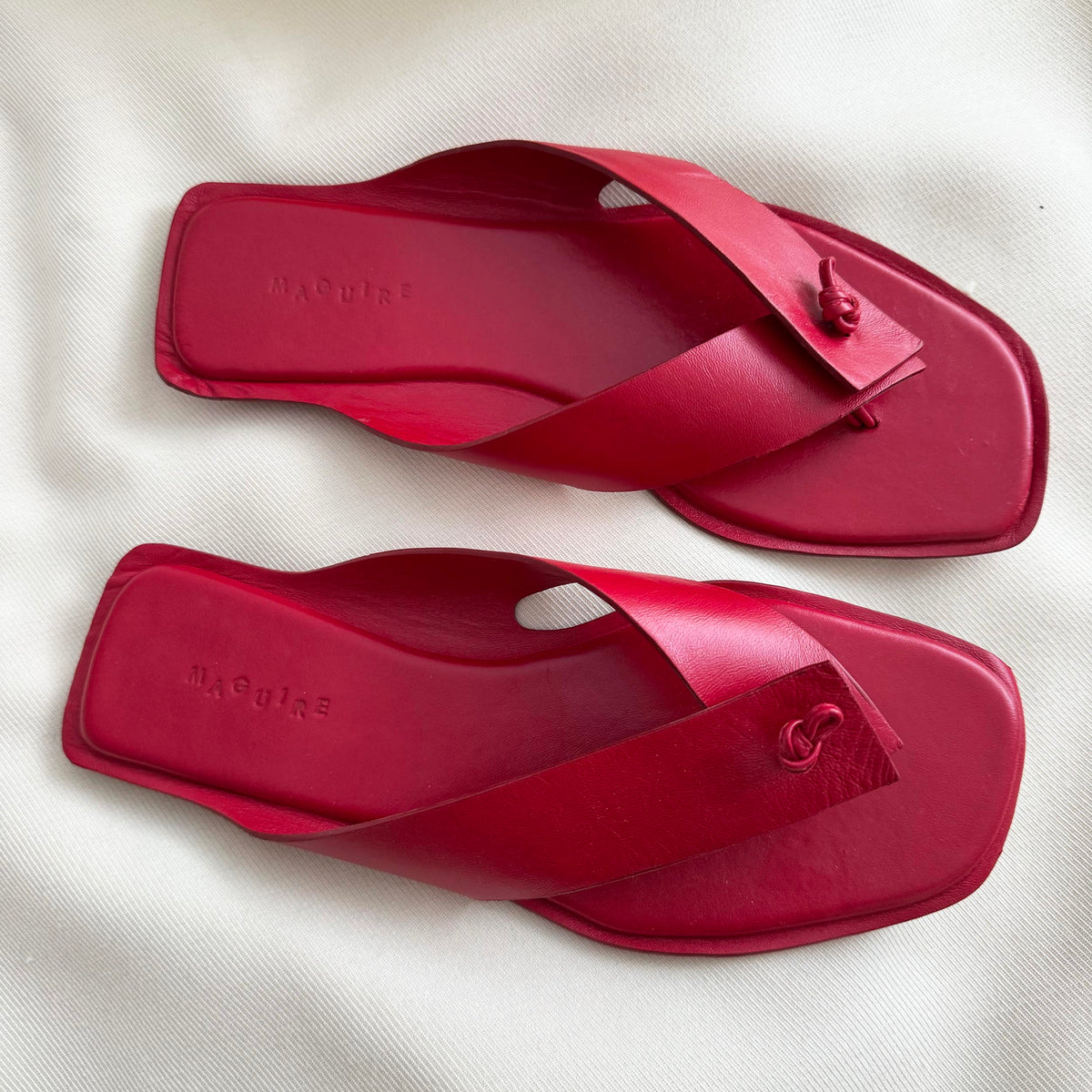 Maguire "Olvera" Flip Flops in Red, size 38