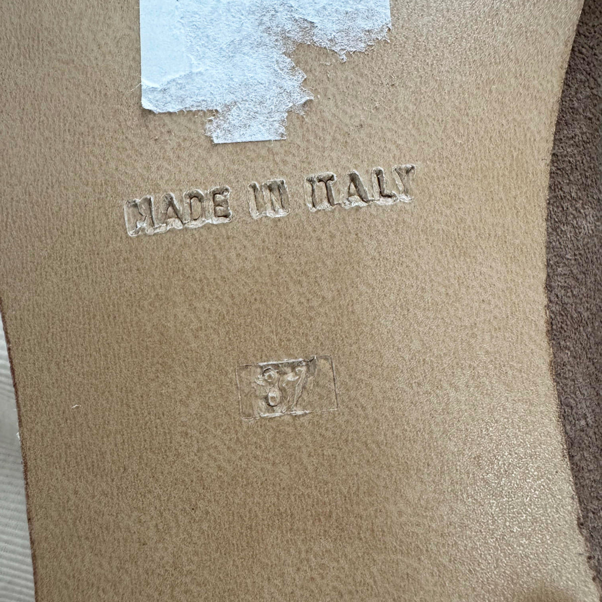 Maguire "Nola" Suede Boatshoe in Sand, size 37