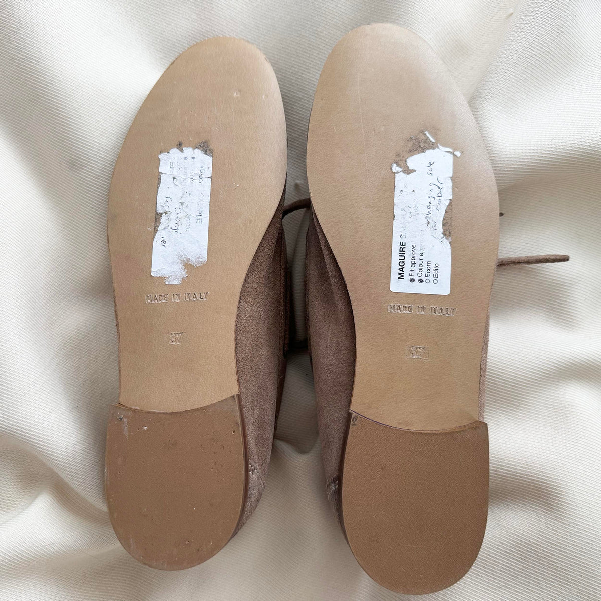 Maguire "Nola" Suede Boatshoe in Sand, size 37