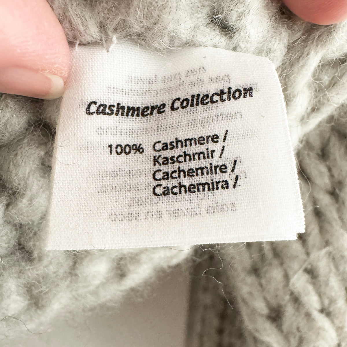 Maiami Cashmere Sweater in Grey, size M/L