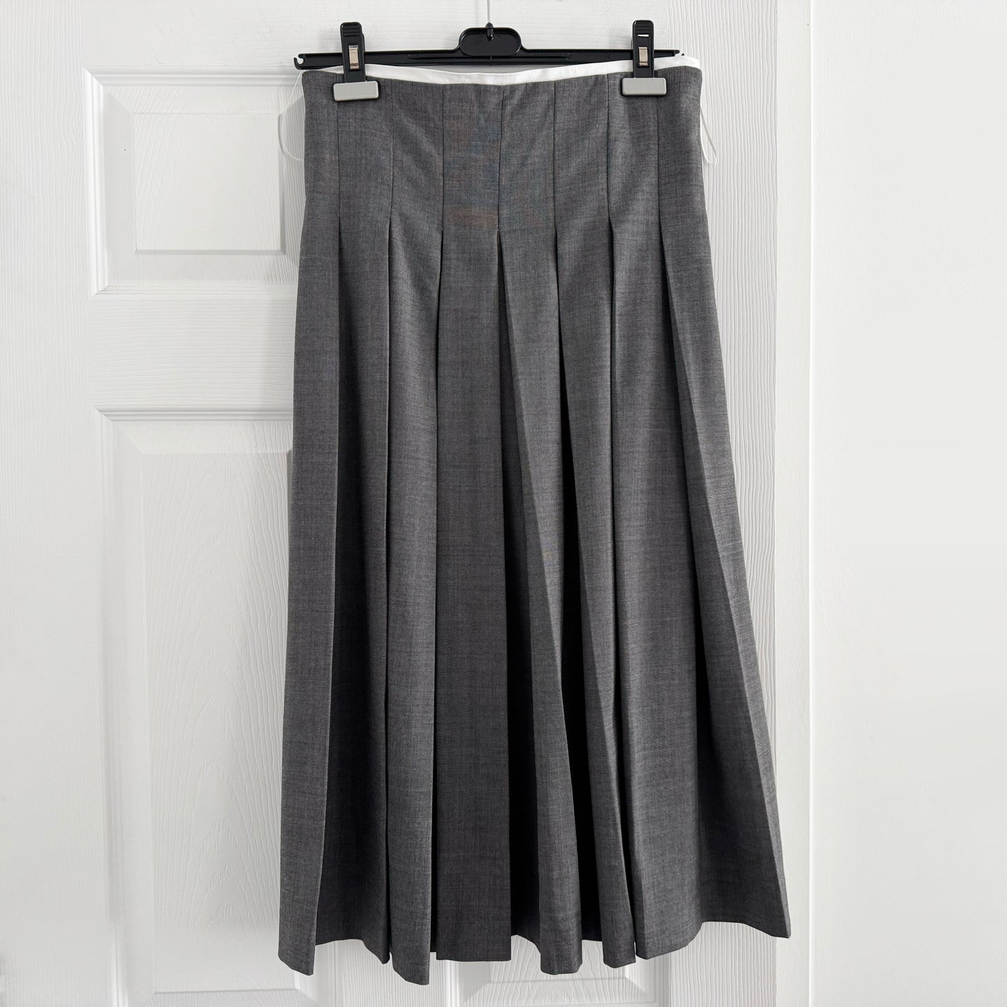 Maje Pleated Wrap Skirt in Grey, size 36 (size Small)