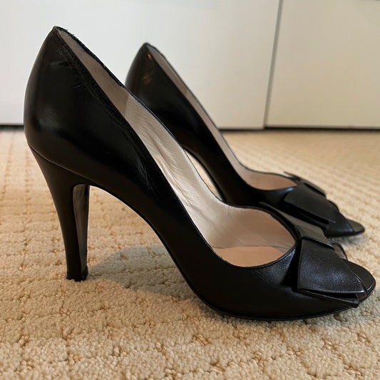 Marc Jacobs black peep toe pumps, size 6.5