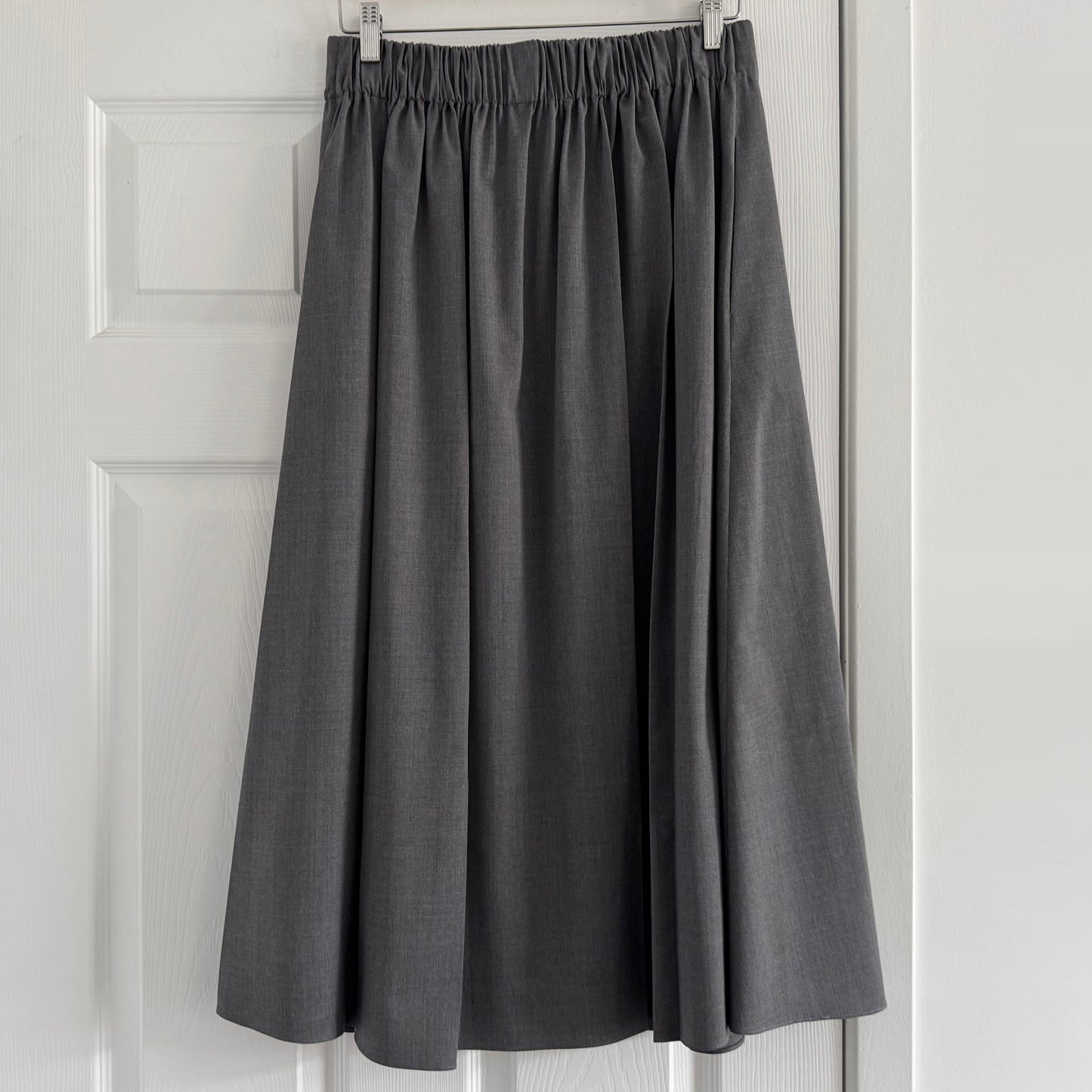 Maria McManus Pleated Skirt in Grey, size Large