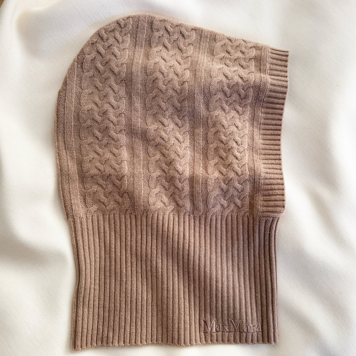 Max Mara "Romana" Cashmere Hood in Camel