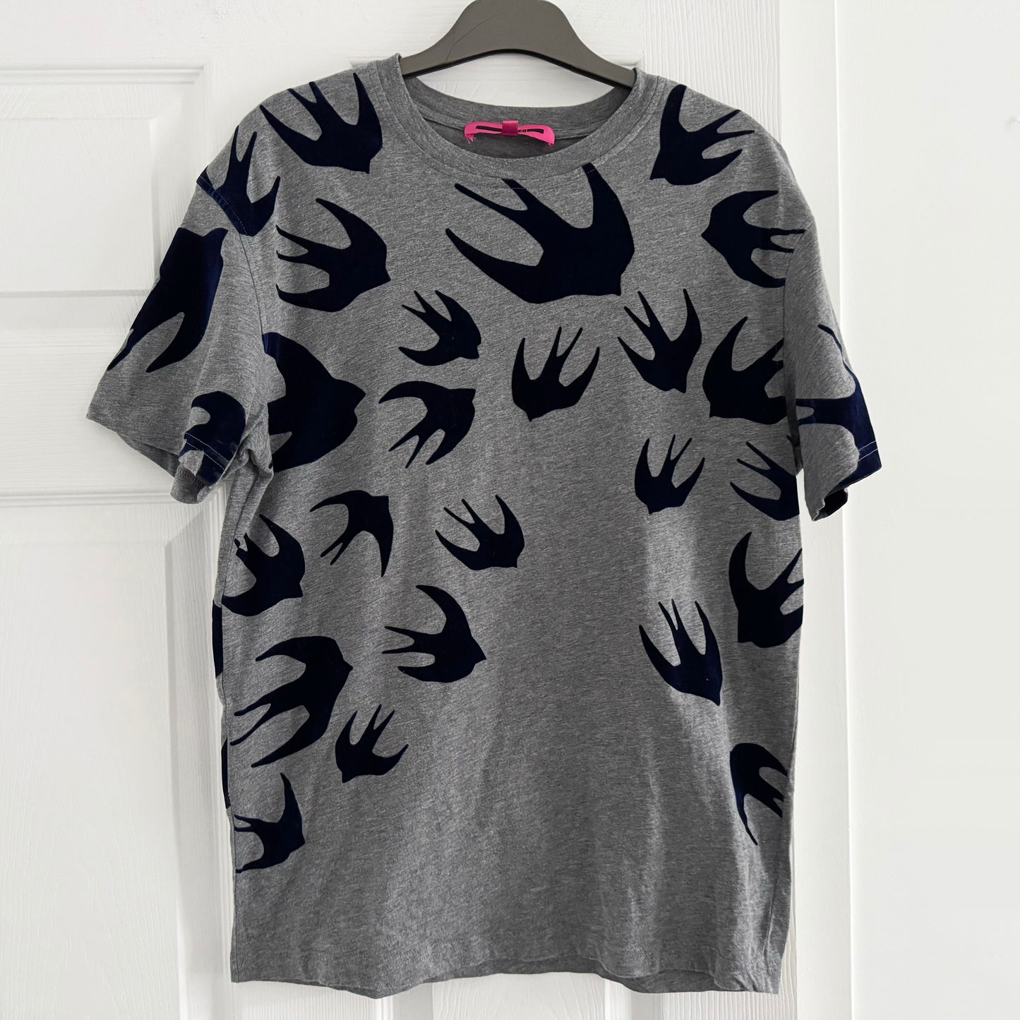 McQ by Alexander McQueen Swallows Print Tee Shirt, size Medium