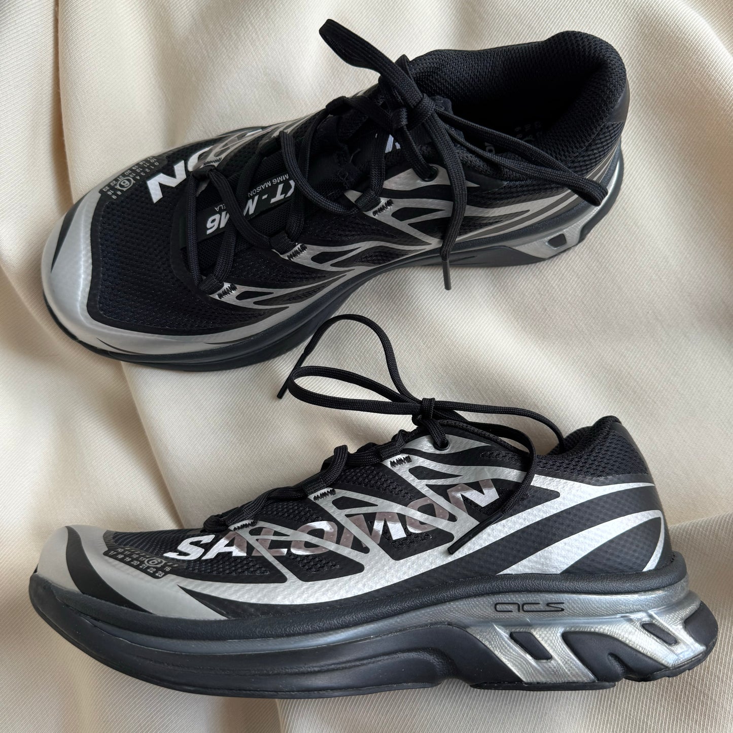 MM6 x Salomon XT sneaker in Black/Silver, size 8