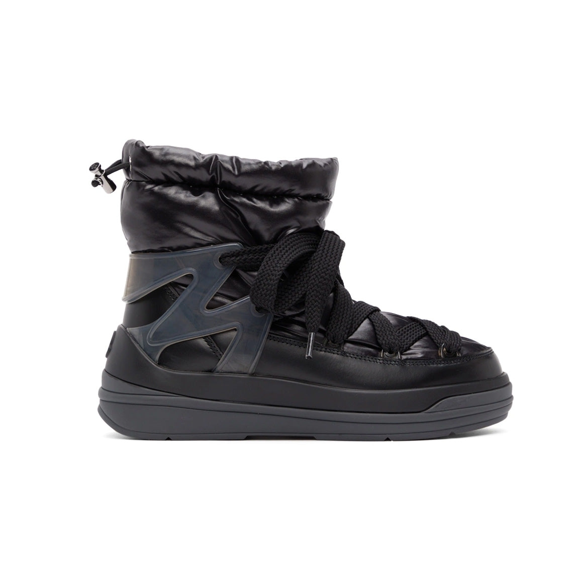 Moncler Insolux M Boots in Black, size 40.5