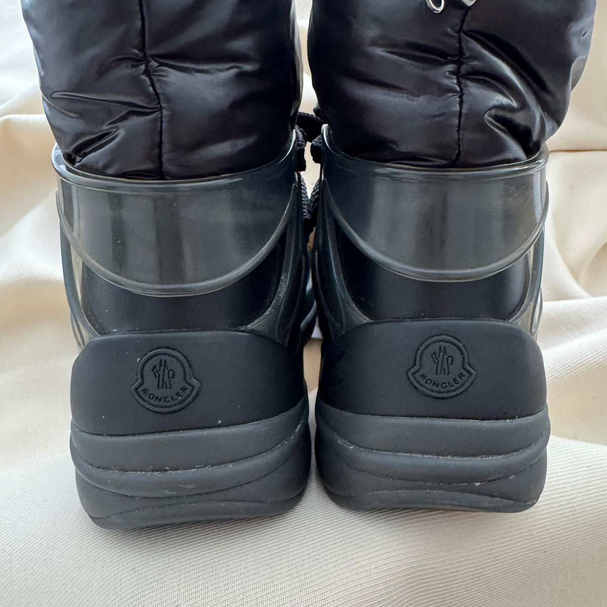 Moncler Insolux M Boots in Black, size 40.5
