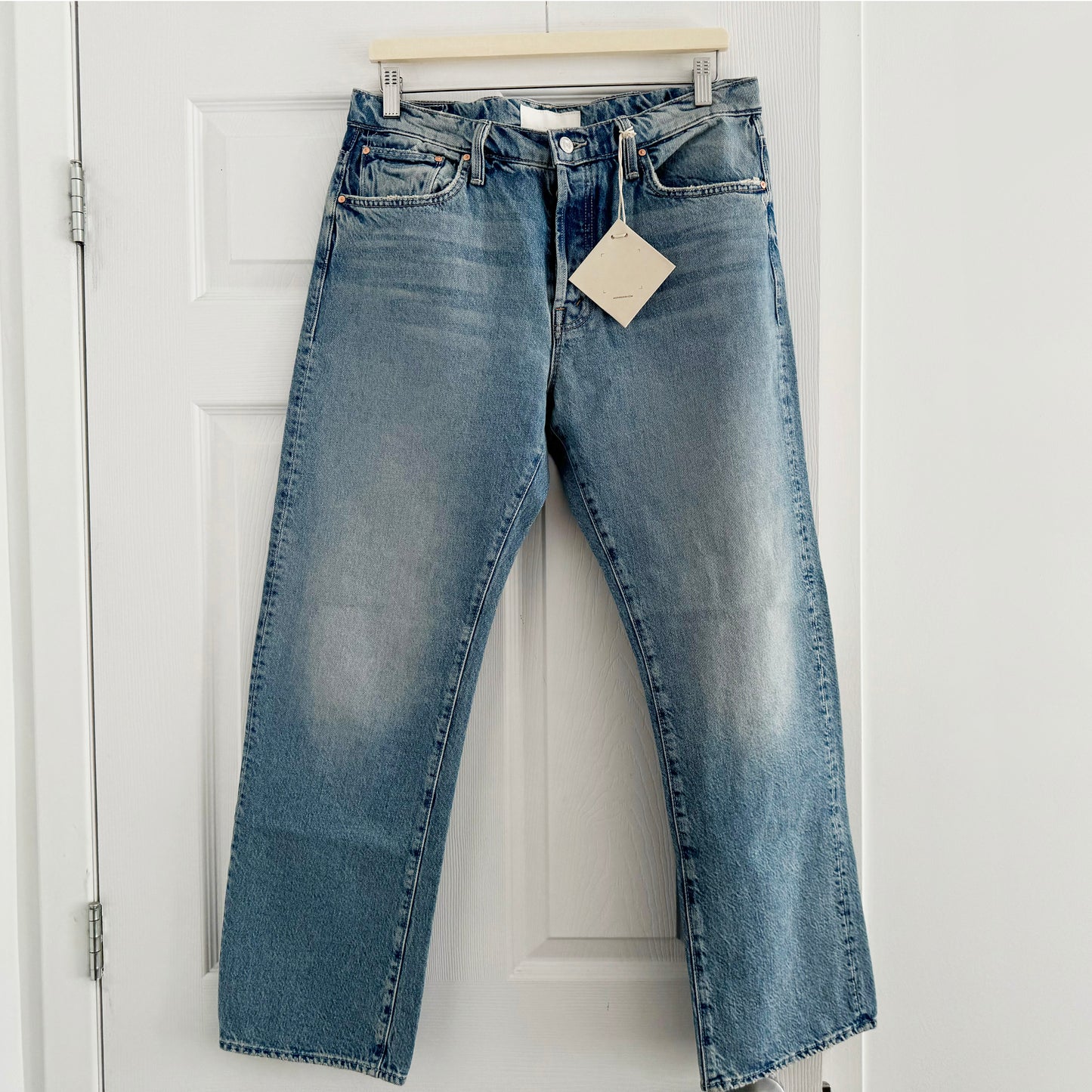 Mother Denim "The Ditcher Hover" Jean in "Ain't my first rodeo", size 29