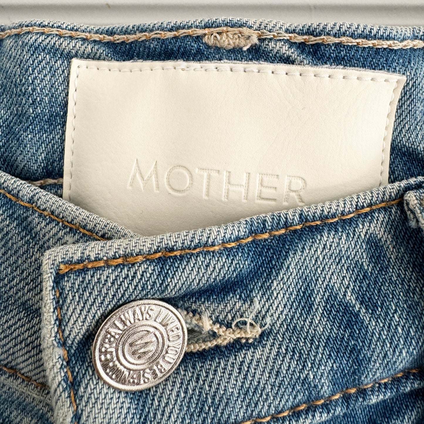 Mother "Mid-Rise Rambler Zip Skimp" Jean in "I Confess", size 27