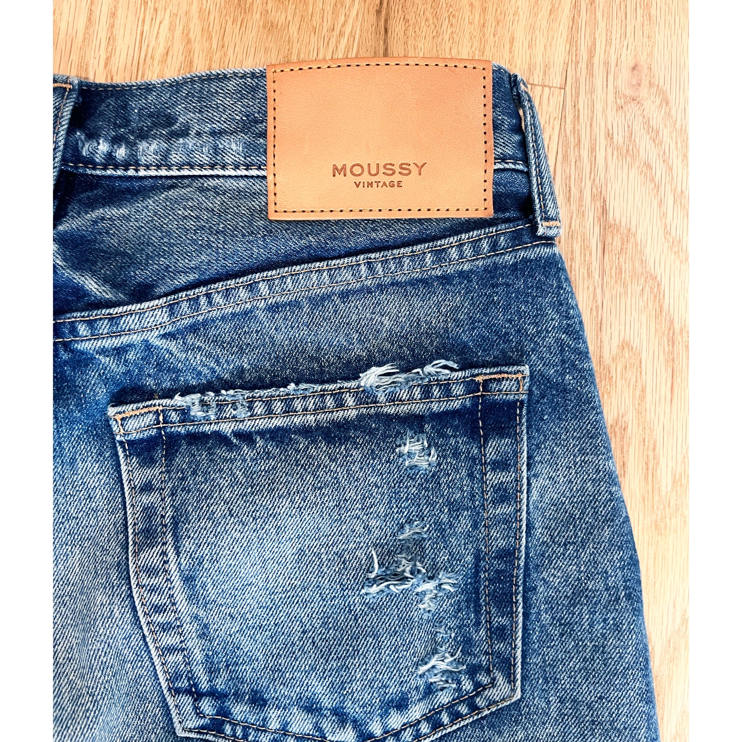 Moussy Vintage "Ashley" Straight Leg Jean, size 26