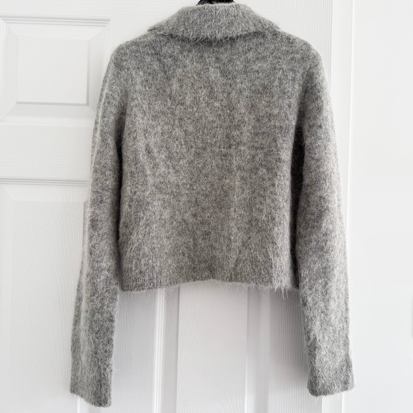 Munthe "Roxas" Cropped Cardigan in Grey, size 36