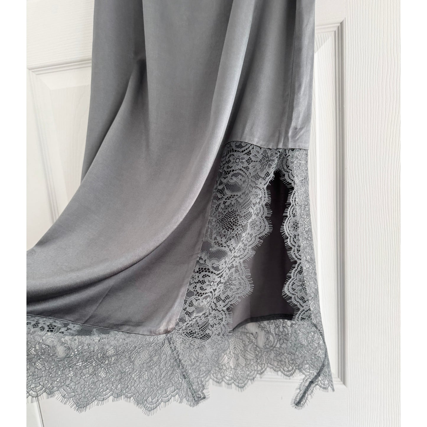 Munthe "Ravin" Slip Skirt w Lace in Grey, size 34