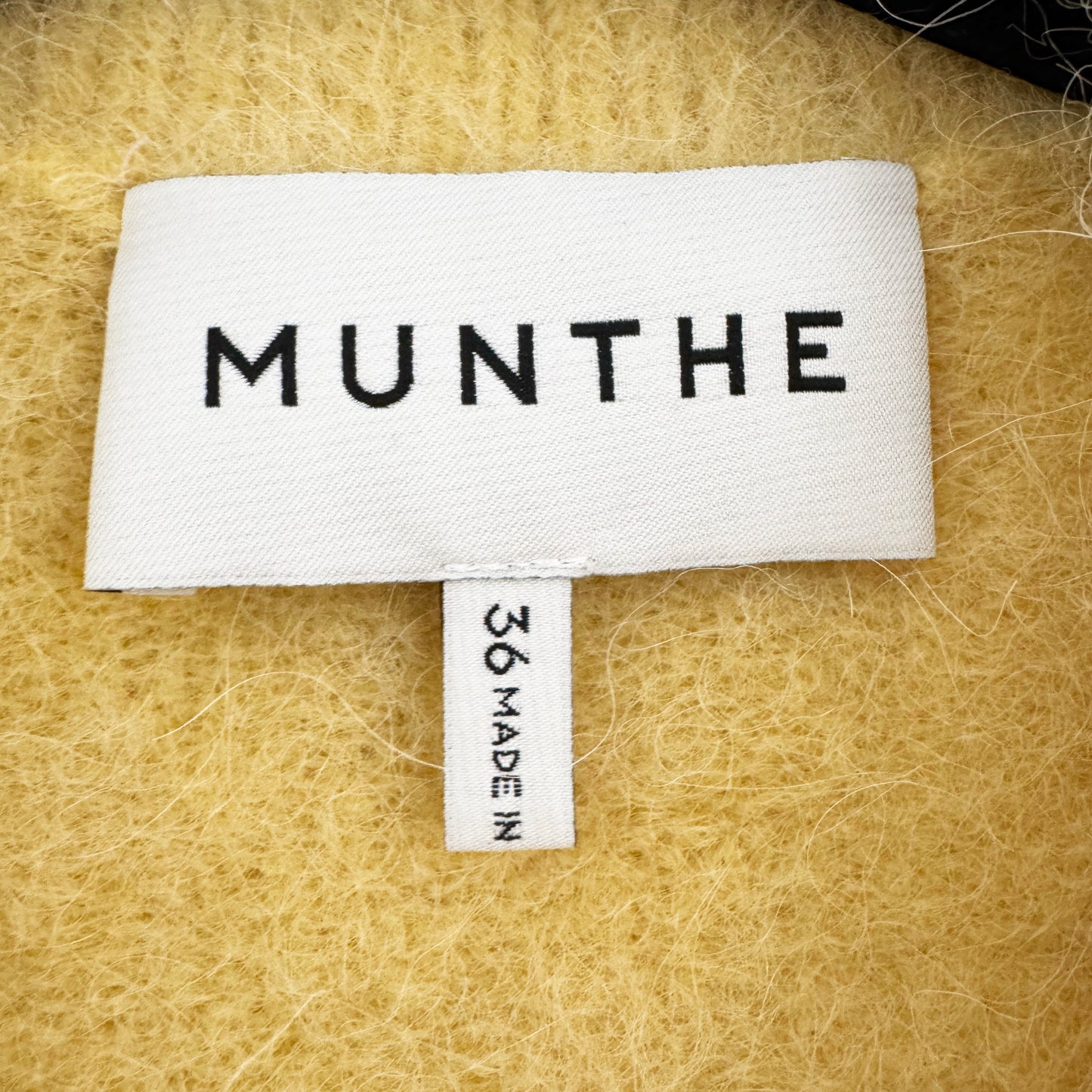 Munthe "Roxas" Cropped Cardigan in Pale Yellow, size 36