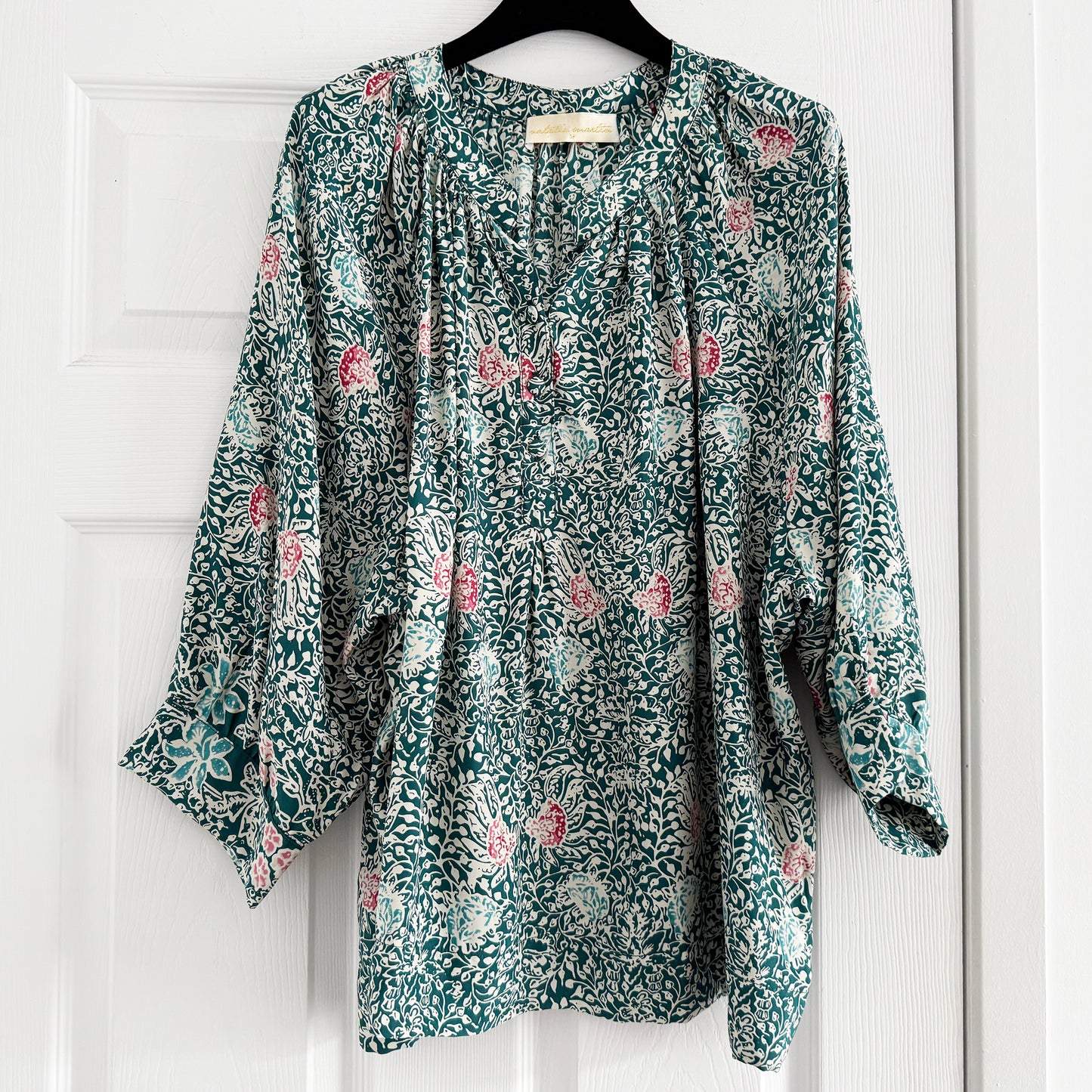 Natalie Martin "Remy" Blouse in Green Floral Print, size Medium