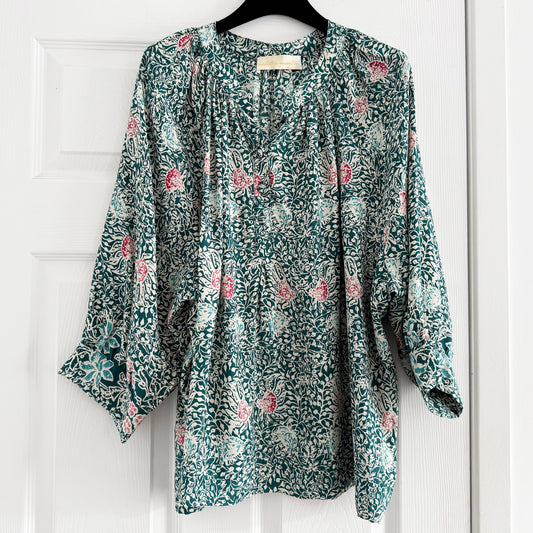 Natalie Martin "Remy" Blouse in Green Floral Print, size Medium