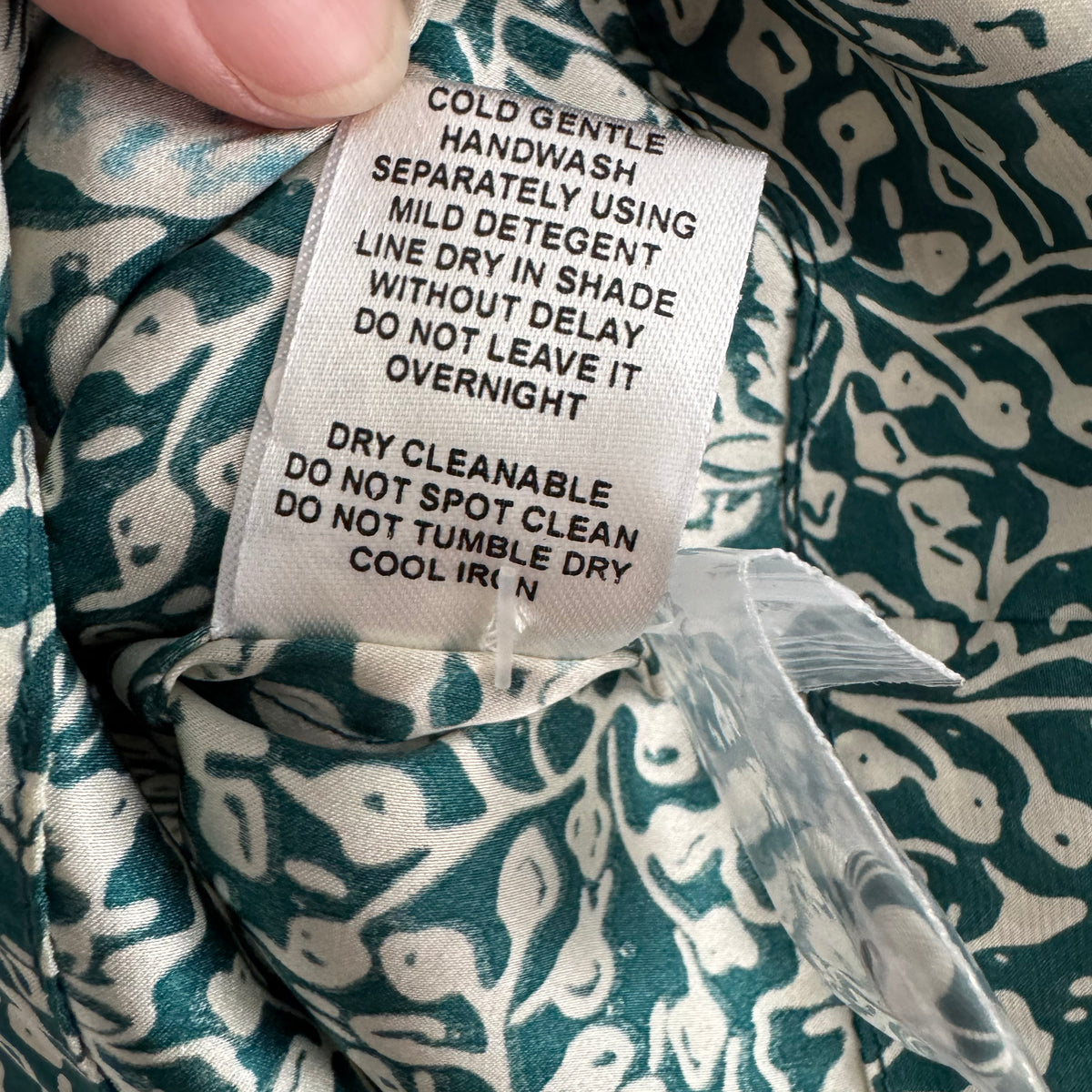 Natalie Martin "Remy" Blouse in Green Floral Print, size Medium