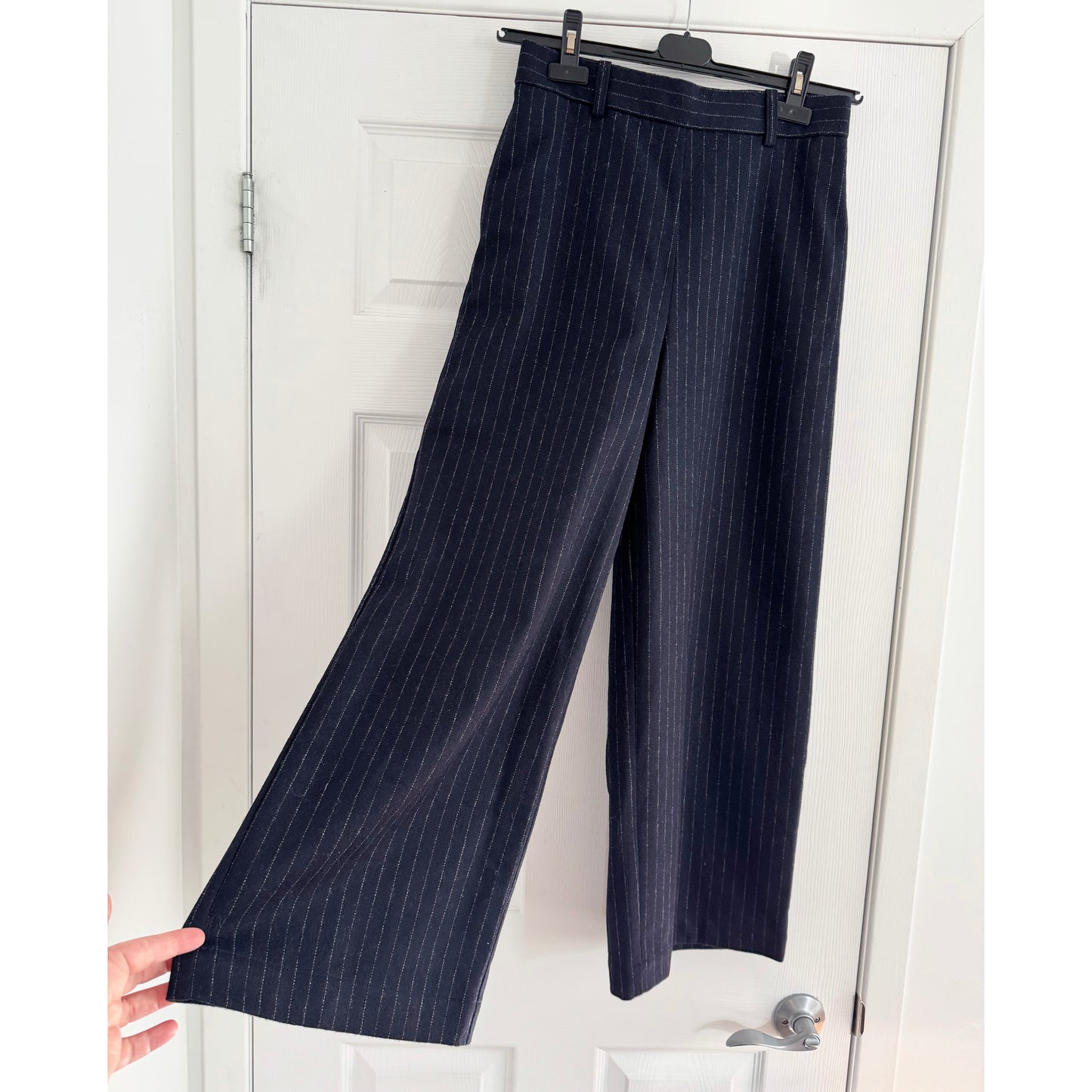 Nicholson & Nicholson Pinstripe Navy Wool Pants, size 38 (Size Small)