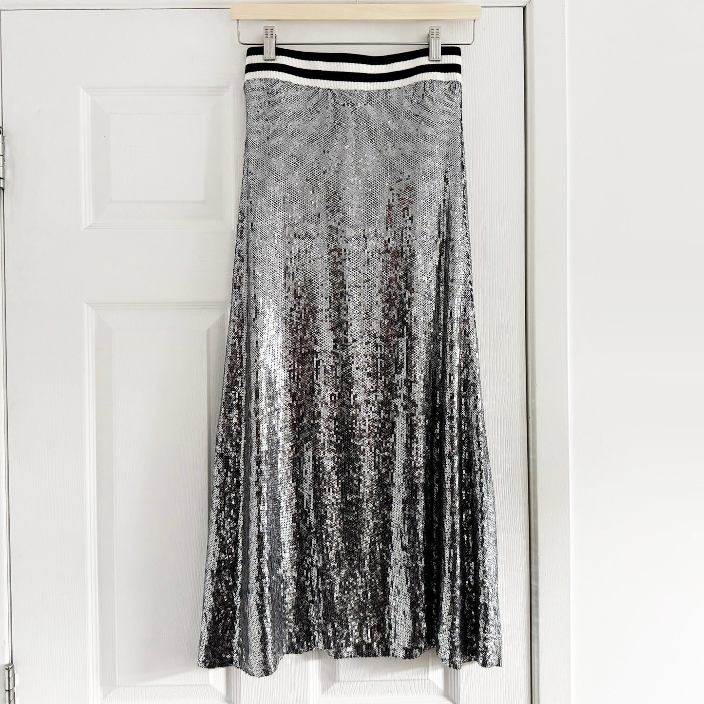 Nicole Miller Sequin Skirt in Silver, size XS