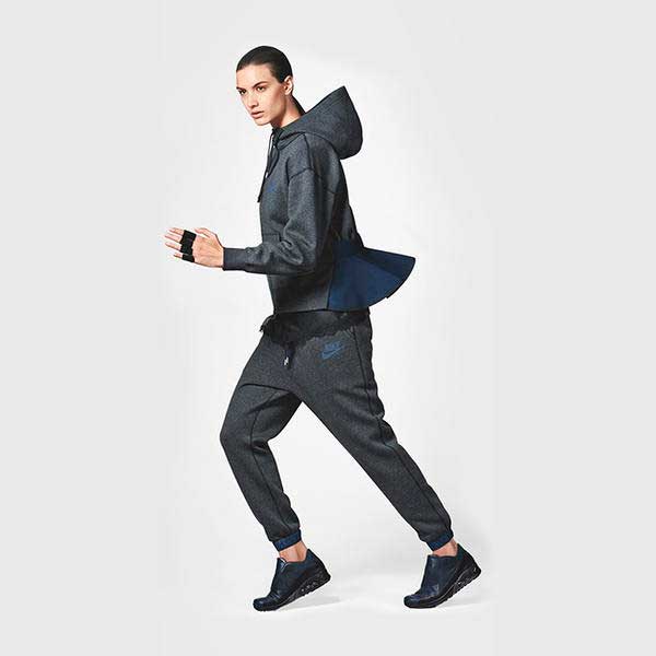 Nike Lab x Sacai Tech Fleece Peplum Hoodie in Grey, size Large