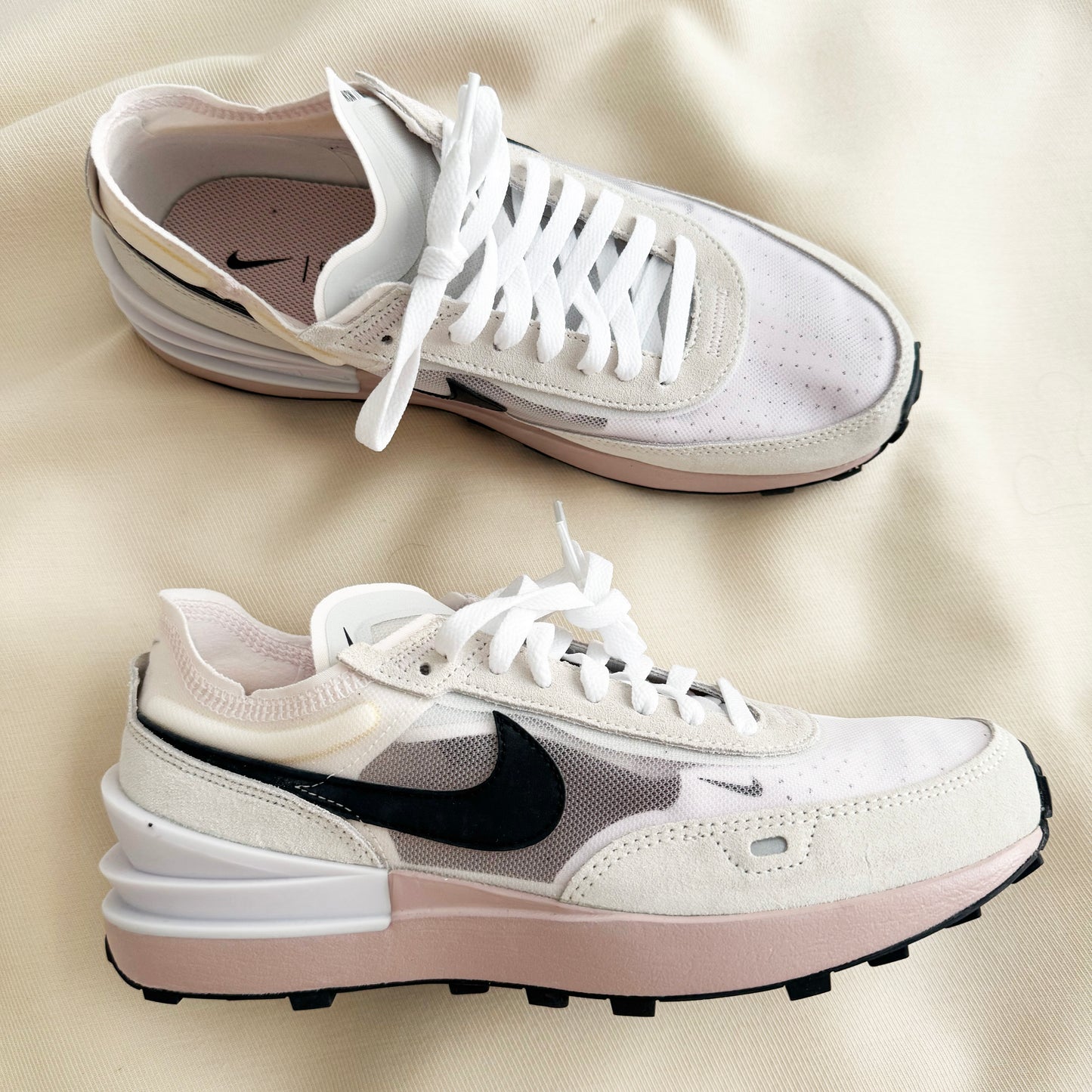 Nike Waffle One in White/Pink/Oxford, size 9.5