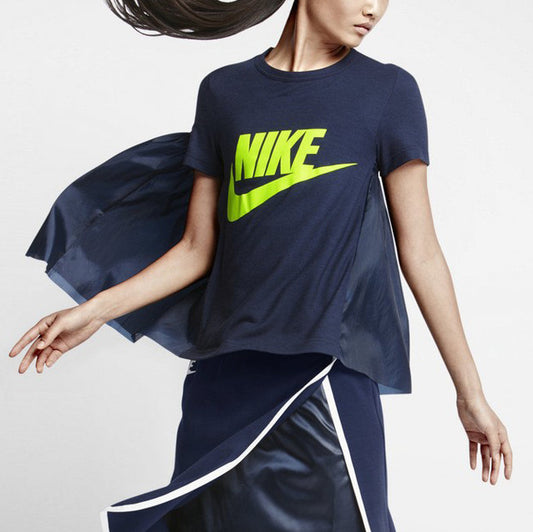 Nike Lab x Sacai Tee Shirt in Navy, size Large