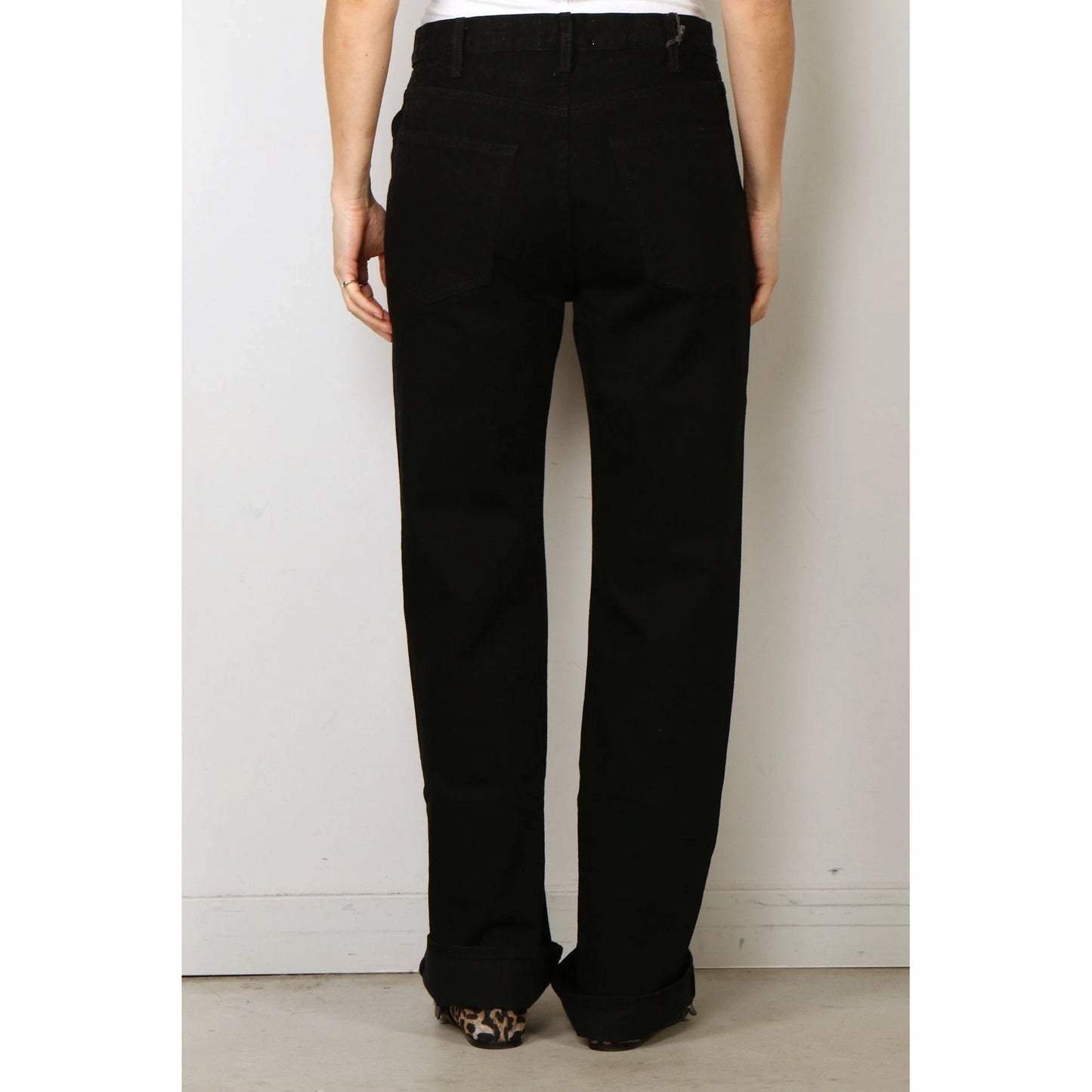 Nili Lotan "Mitchell" Jeans in Black, size 30 (fits slouchy)