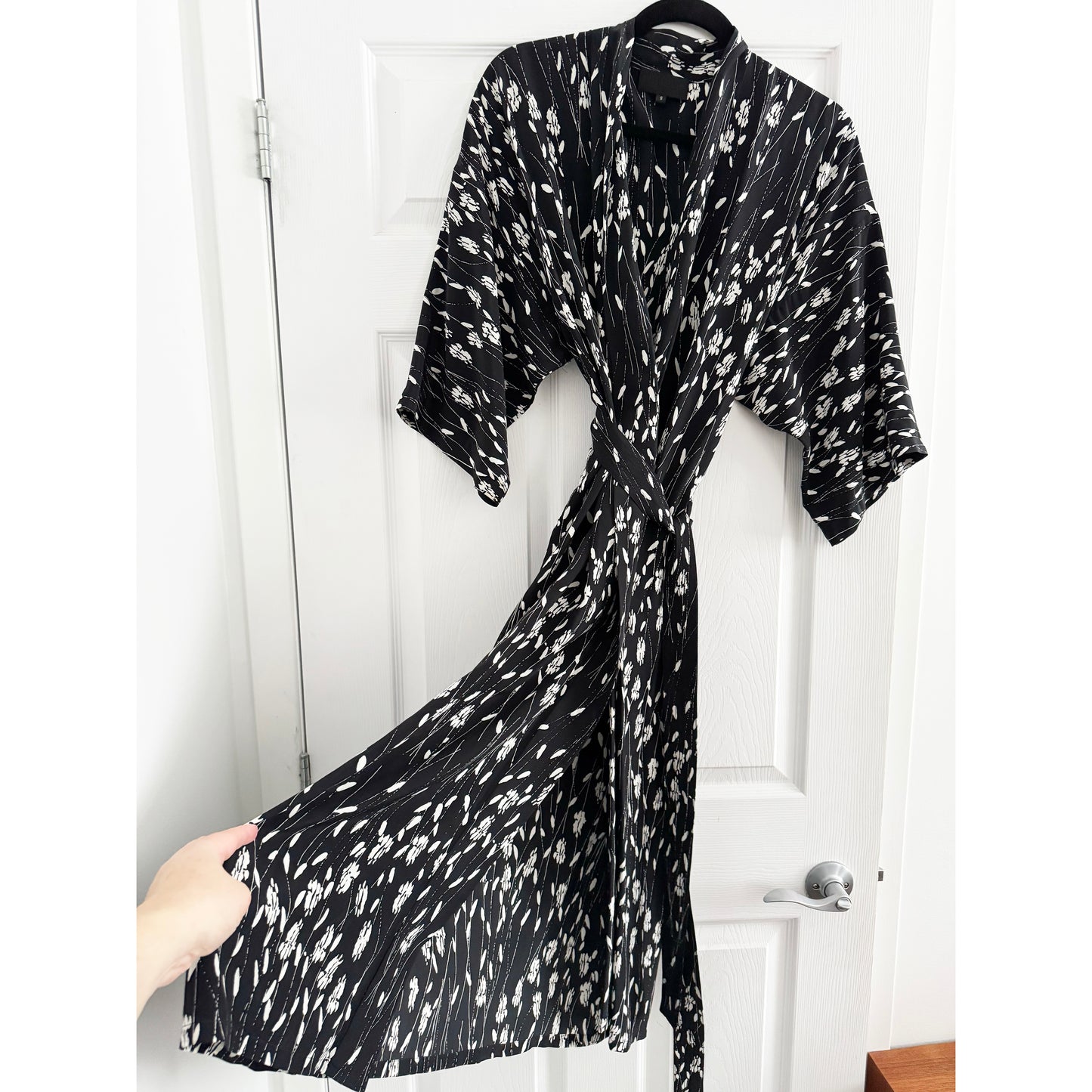 Nili Lotan "Rey" Printed Silk Kimono Dress, size Small