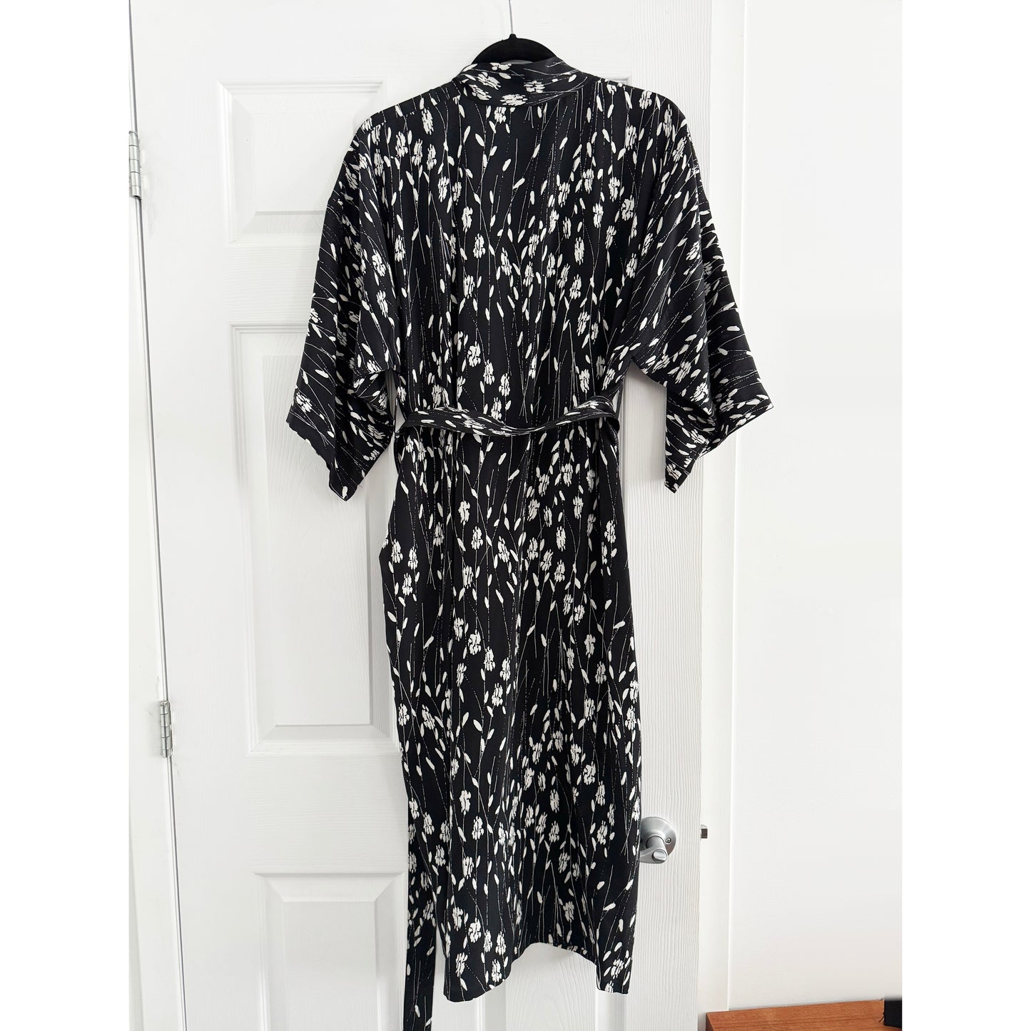 Nili Lotan "Rey" Printed Silk Kimono Dress, size Small