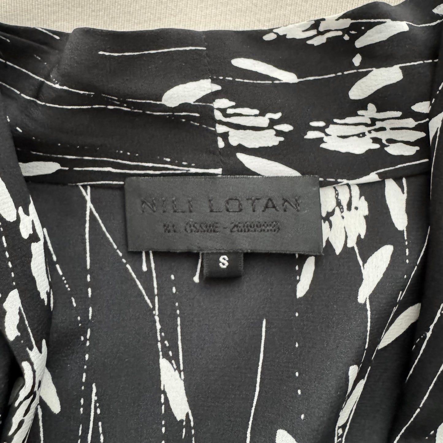 Nili Lotan "Rey" Printed Silk Kimono Dress, size Small