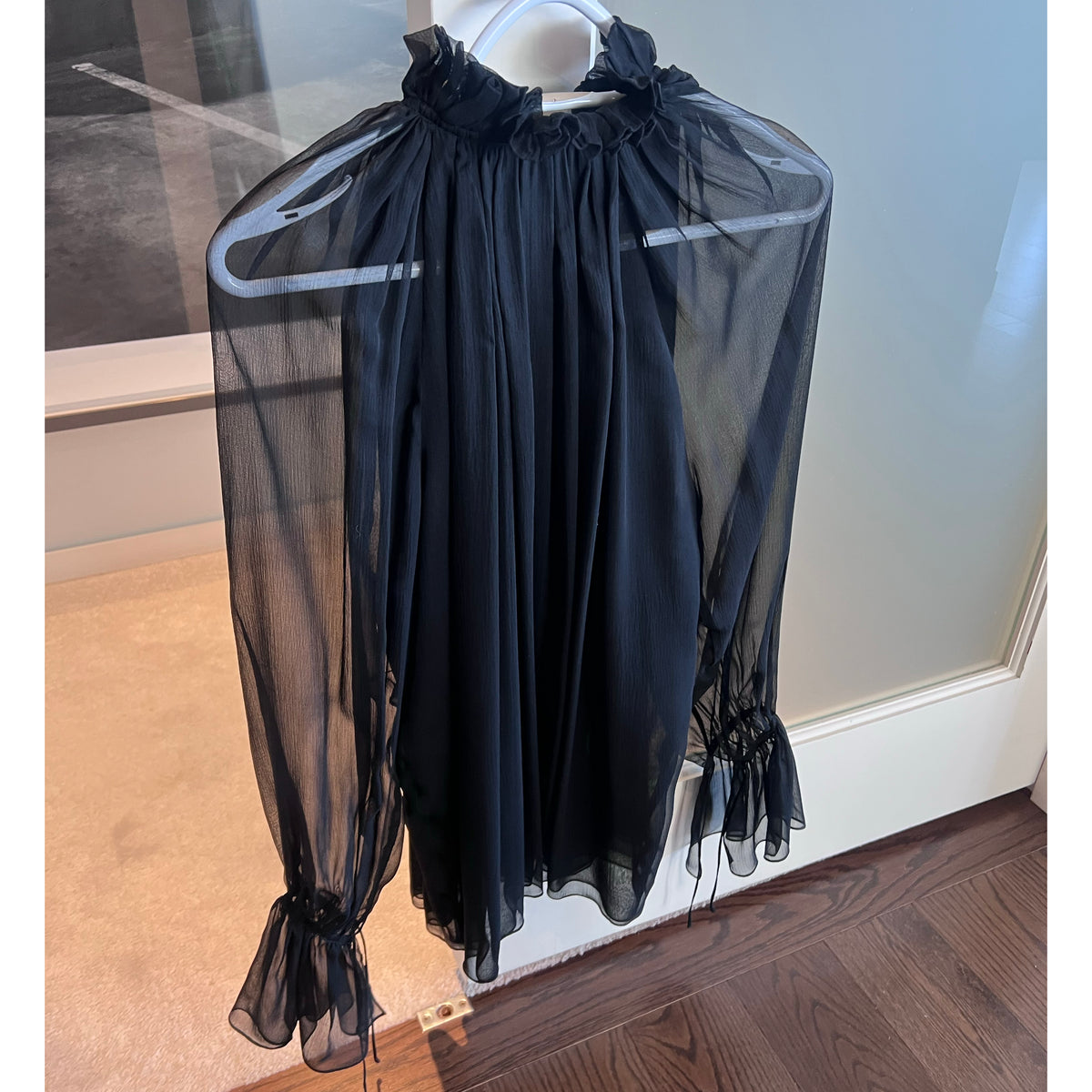 Nili Lotan "Arizona" Silk Chiffon Blouse in Black, size Large