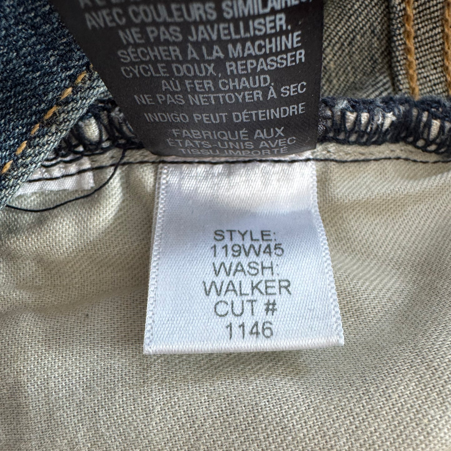 Nili Lotan Boyfriend Jean in "Walker Wash", size 25