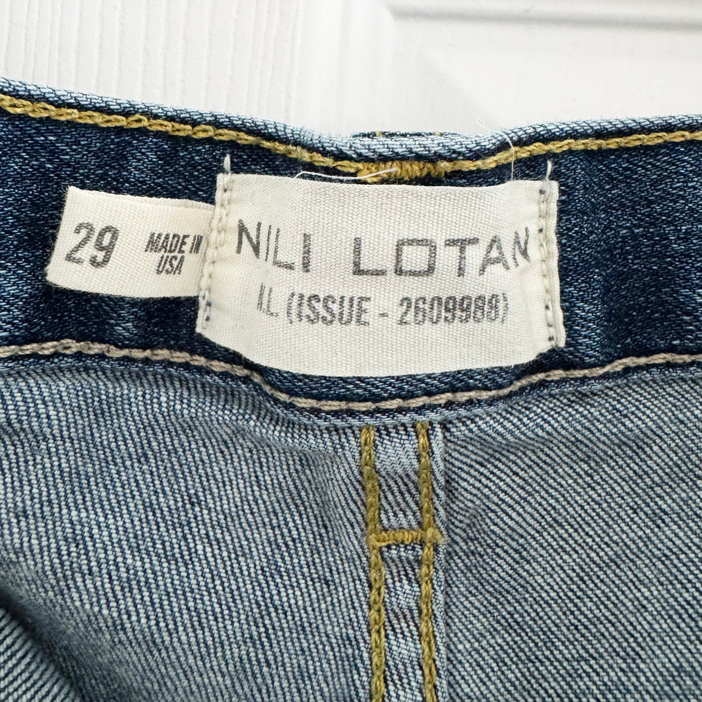 Nili Lotan Carpenter Jean in Classic Wash, size 29 (fits 29/30)