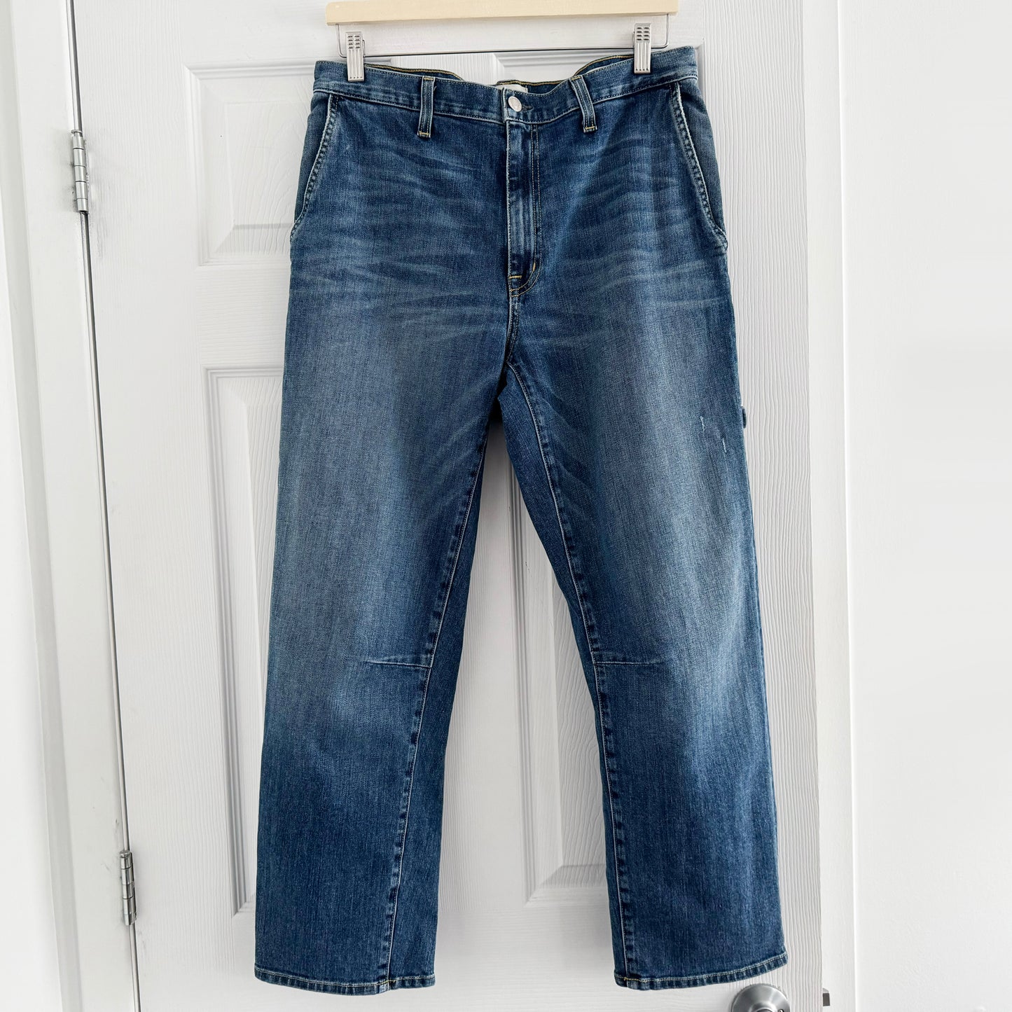 Nili Lotan Carpenter Jean in Classic Wash, size 29 (fits 29/30)