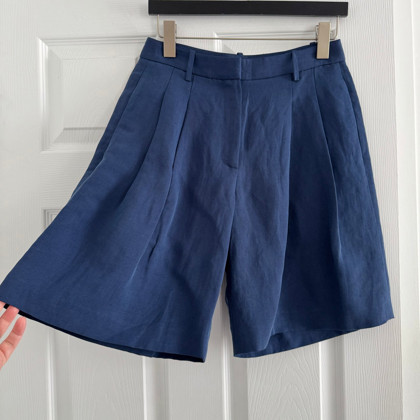 Nili Lotan "Dillon" Bermuda Shorts in Cobalt Blue, size 4