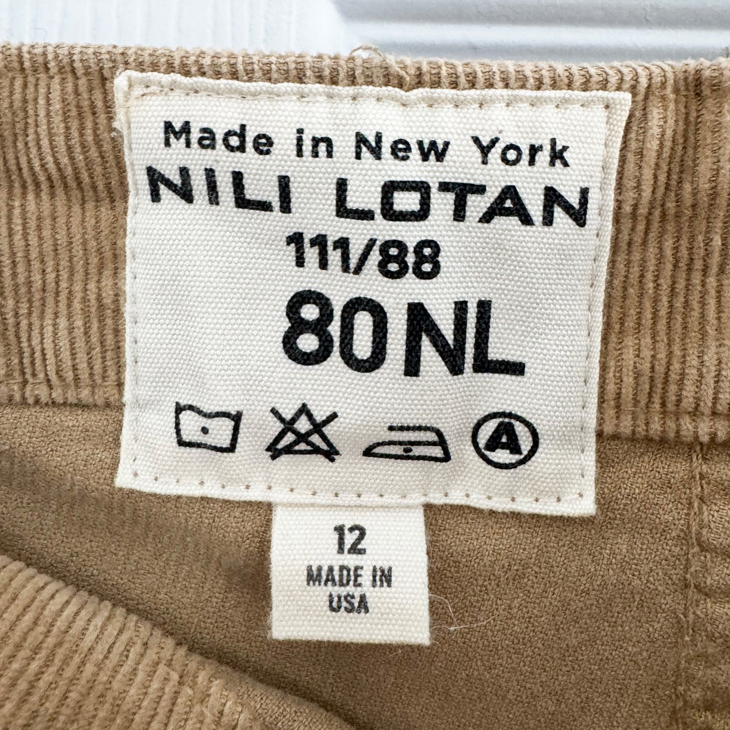 Pantalon Jenna en velours côtelé Nili Lotan avec ruban, taille 00 (comme un 24 en jean)