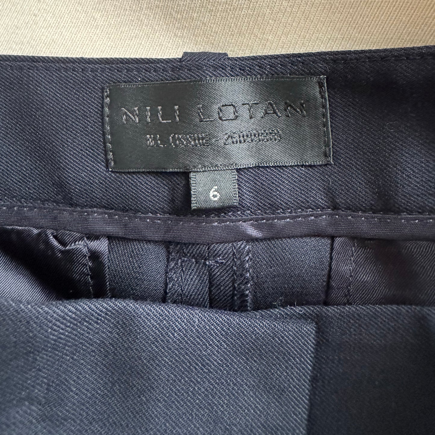 Nili Lotan "Leo" Cigarette Pants in Navy, size 6