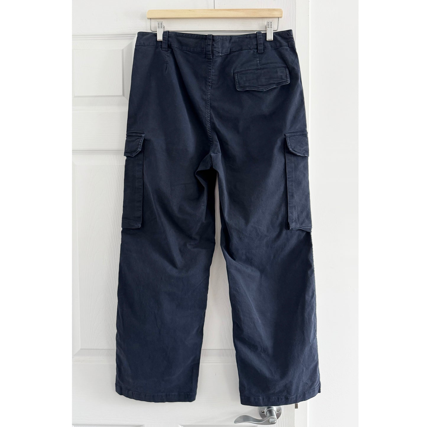 Nili Lotan "Leofred" Cargo Pants in "Midnight", size 10