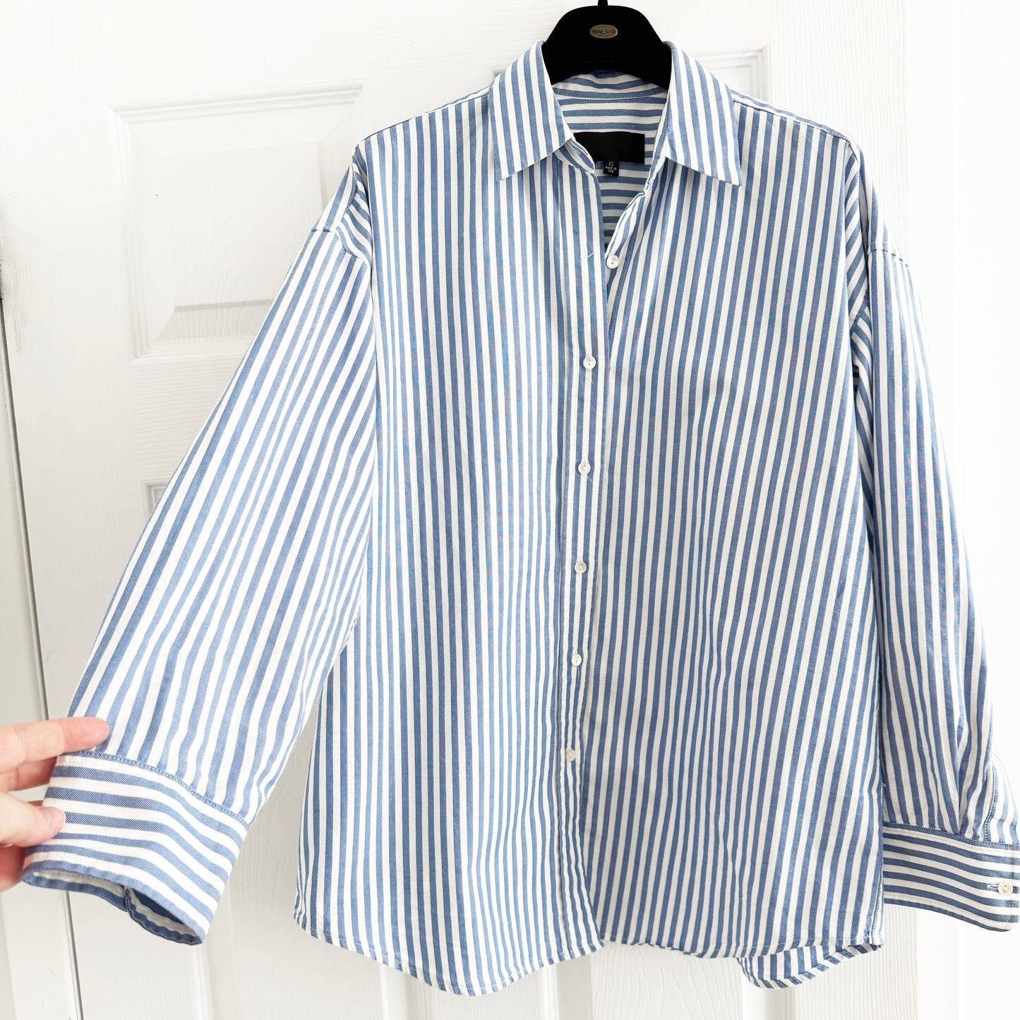 Nili Lotan "Mael" Oversize Shirt in Sky Blue Stripe, size XS