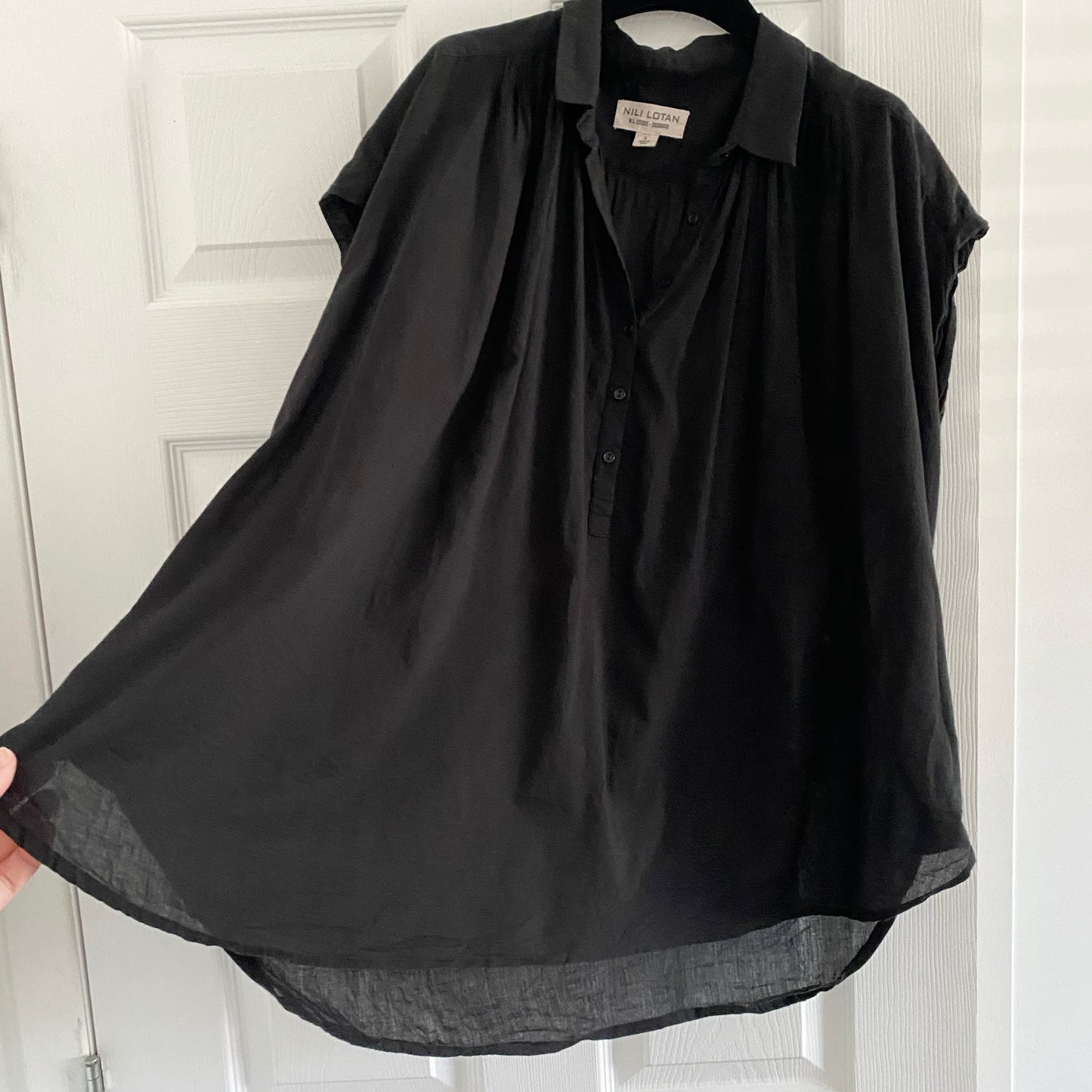 Nili Lotan "Normandy" Blouse in Black, size Small (fits M-L)