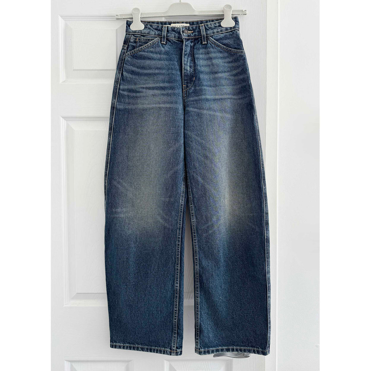 Nili Lotan "Otis" Jeans in Simon Wash, size 25 (fits size 24/25)